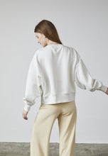 Last inn bildet i Galleri-visningsprogrammet, HIKE-SW7 hvit sweatshirt