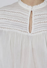 Last inn bildet i Galleri-visningsprogrammet, Unoa bluse