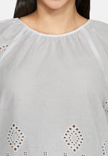 Last inn bildet i Galleri-visningsprogrammet, VITZA-SS Bluse