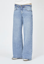 Last inn bildet i Galleri-visningsprogrammet, ONAR jeans