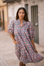 Last inn bildet i Galleri-visningsprogrammet, Hege kjole