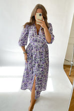 Last inn bildet i Galleri-visningsprogrammet, Adel kjole lavendel