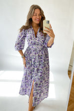 Last inn bildet i Galleri-visningsprogrammet, Adel kjole lavendel