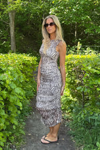 Last inn bildet i Galleri-visningsprogrammet, MiraIC mesh kjole