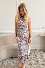 Last inn bildet i Galleri-visningsprogrammet, MiraIC mesh kjole