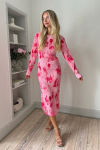 Last inn bildet i Galleri-visningsprogrammet, Oda IC kjole