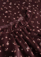 Last inn bildet i Galleri-visningsprogrammet, N Ruth kjole