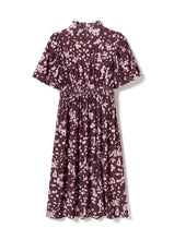 Last inn bildet i Galleri-visningsprogrammet, N Ruth kjole