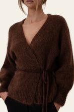 Last inn bildet i Galleri-visningsprogrammet, IdaIC Wrap Cardigan - Dark Brown