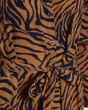 Last inn bildet i Galleri-visningsprogrammet, Kjole