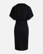 Last inn bildet i Galleri-visningsprogrammet, GYNO-DR kjole