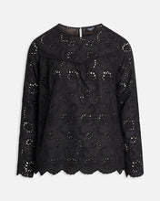 Last inn bildet i Galleri-visningsprogrammet, Bluse