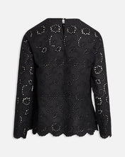 Last inn bildet i Galleri-visningsprogrammet, Bluse