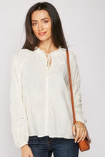 Last inn bildet i Galleri-visningsprogrammet, Bluse