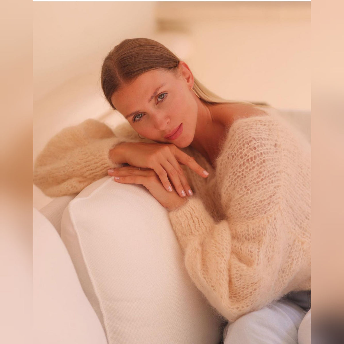 Milana mohair almond genser