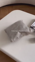 Last inn og spill av video i Gallerivisningen, Ida IC militærgrønn cardigan
