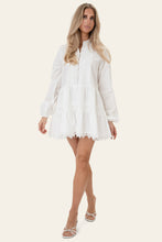 Last inn bildet i Galleri-visningsprogrammet, Livic dress white embroidery
