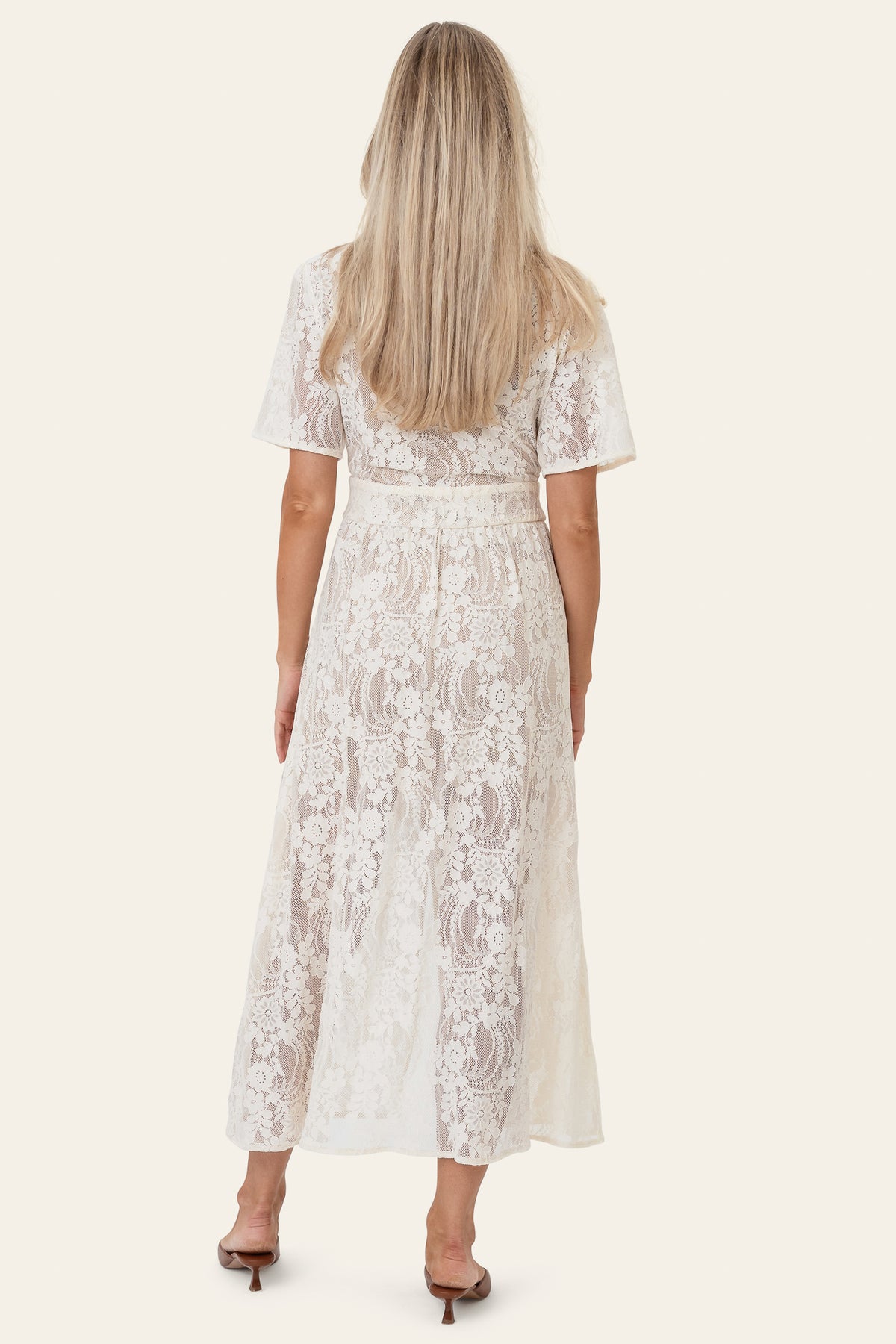 Adeliaic long dress offwhite lace