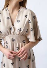 Last inn bildet i Galleri-visningsprogrammet, Gisela - dr24 kjole forhåndsbestilling
