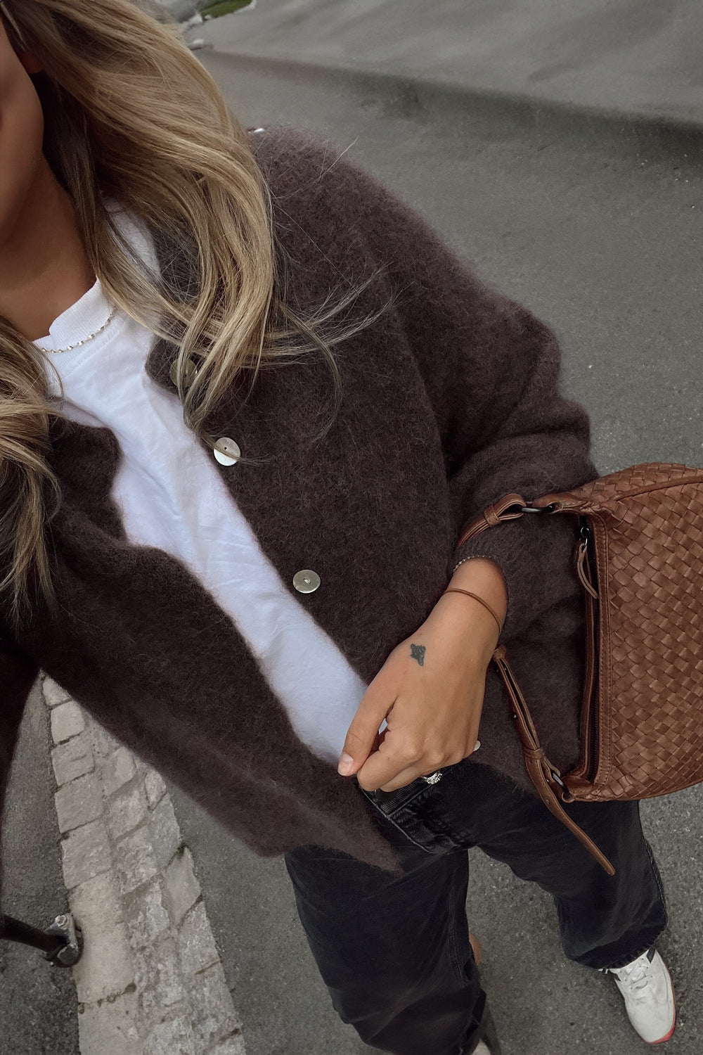 Kae knit cardigan dark chocolate forhåndsbestilling