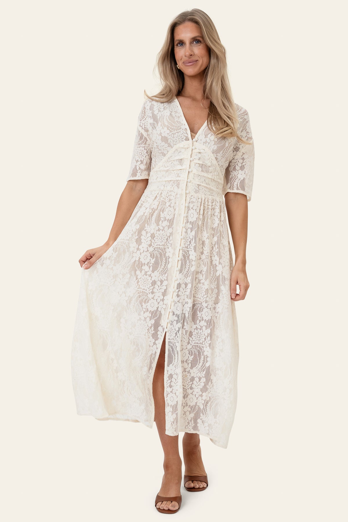 Adeliaic long dress offwhite lace