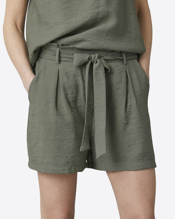 MENA SHO2 SHORTS