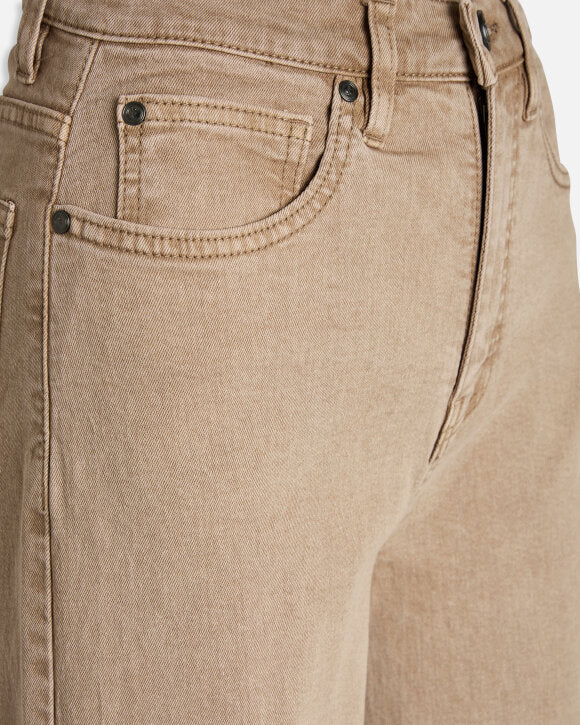 OWI-W. Jeans